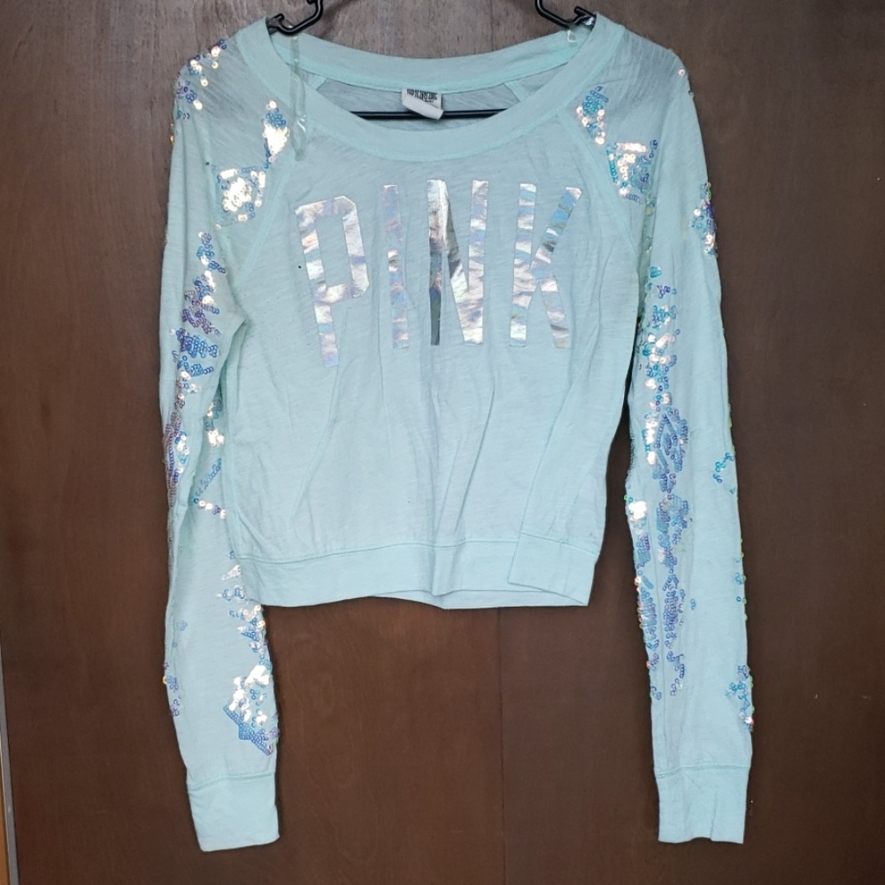Long sleeve winter crop top